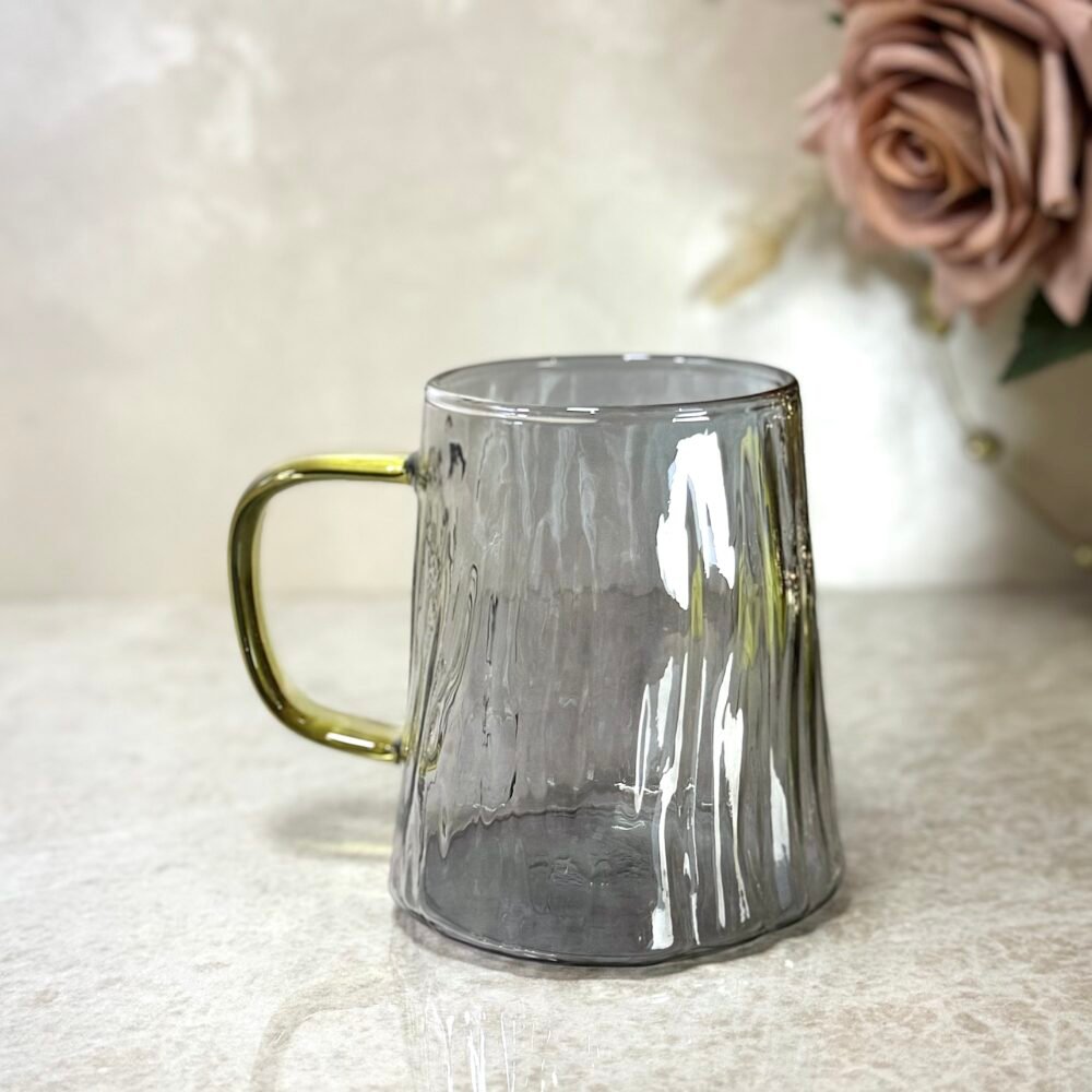 Mug en Verre Givré Gris et Doré – Élégant et Moderne