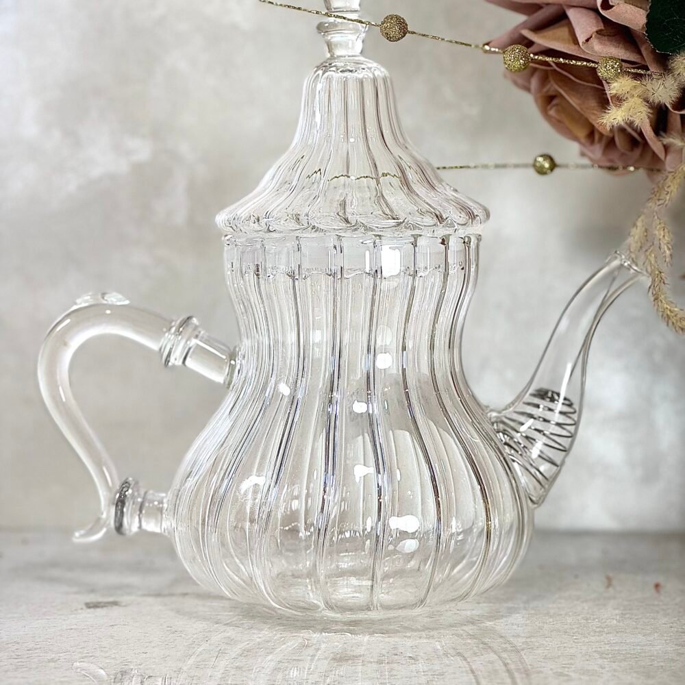 Théière Marocaine en Verre Transparent – Tradition et Élégance pour le Service du Thé à la Menthe