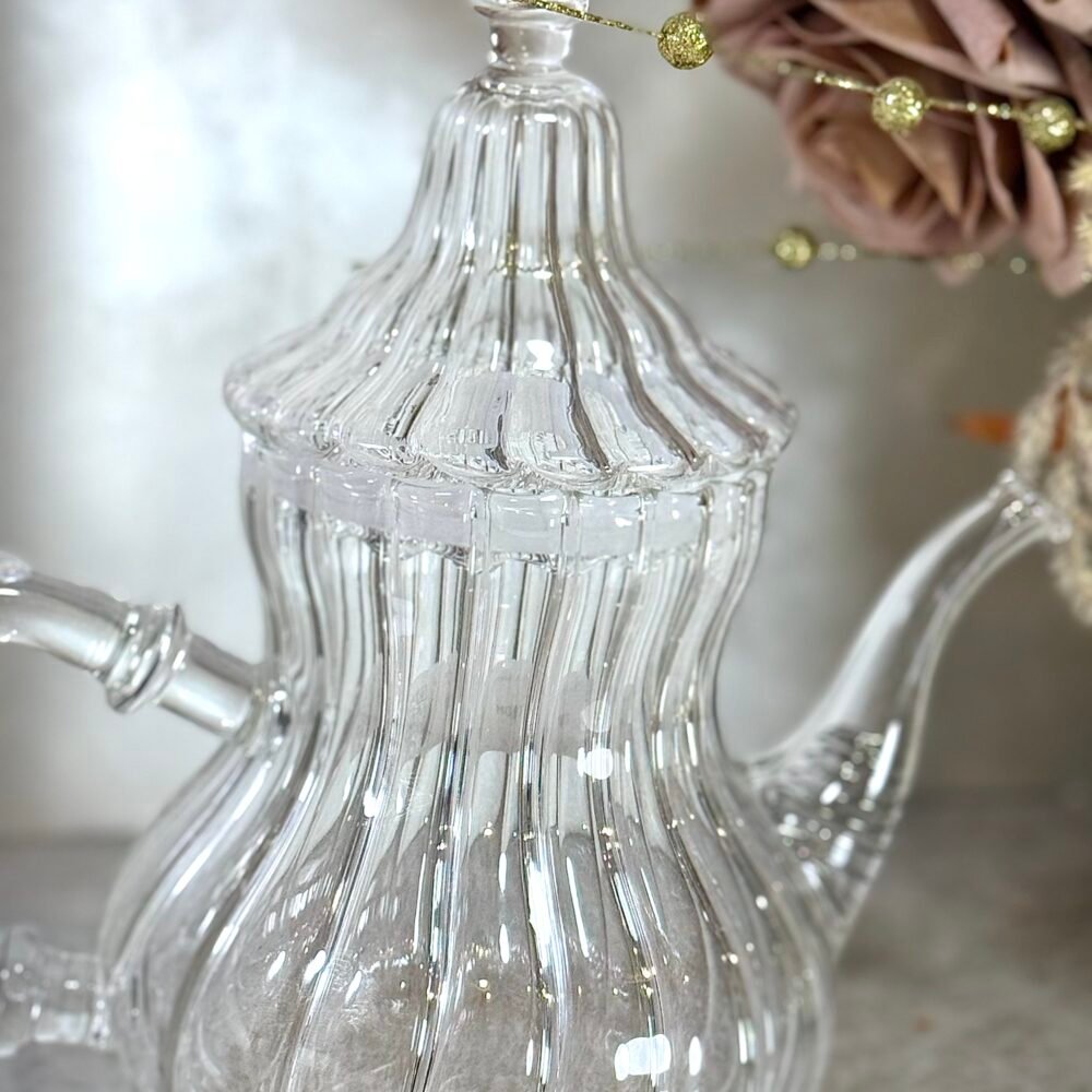 Théière Marocaine en Verre Transparent – Tradition et Élégance pour le Service du Thé à la Menthe