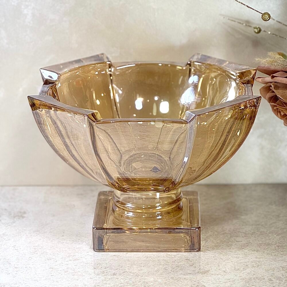 Grand Bol de Présentation en Verre Ambré Clair avec Support – Élégance Chaleureuse et Présentation Raffinée