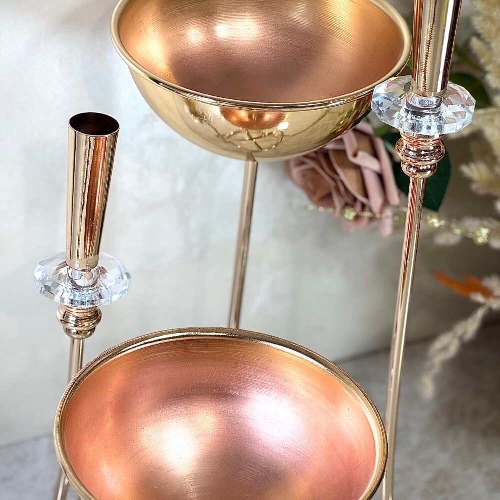 Bougeoir Contemporain Élégant en Doré – Minimalisme Chic et Lumière Sublimée