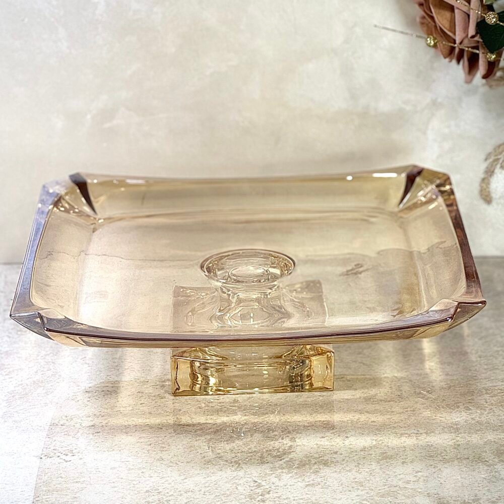 Présentoir à Gâteau Carré en Verre Ambre Clair – Élégance Subtile et Présentation Raffinée