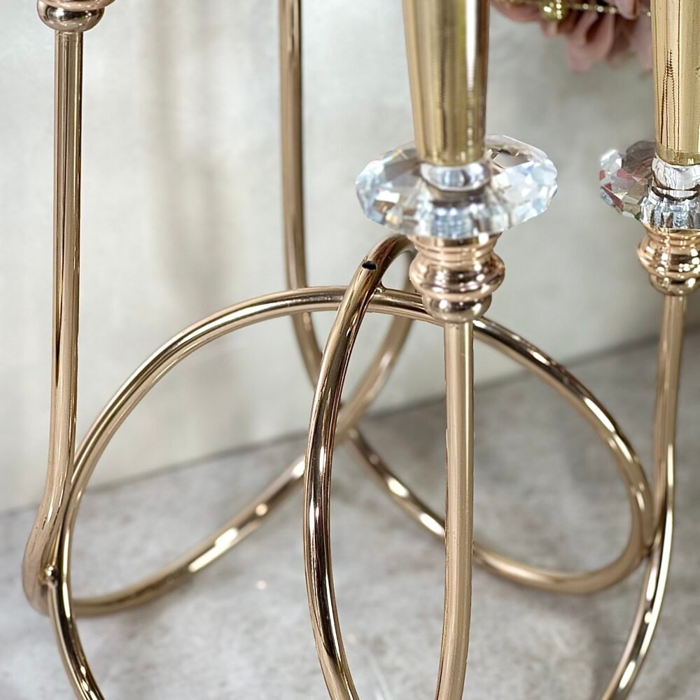 Bougeoir Contemporain Élégant Doré – Design Raffiné et Lumière Subtile