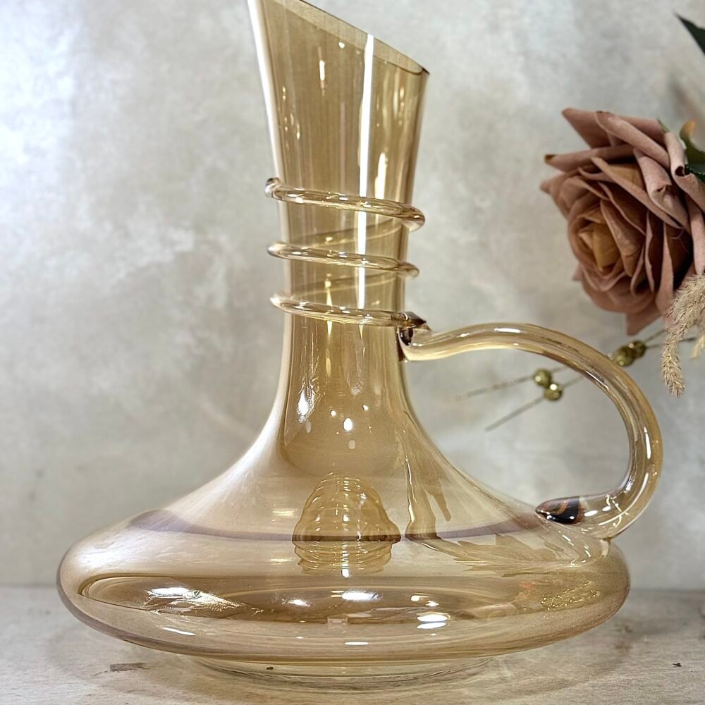 Carafe en Verre Ambre Clair – Élégance Raffinée et Design Contemporain