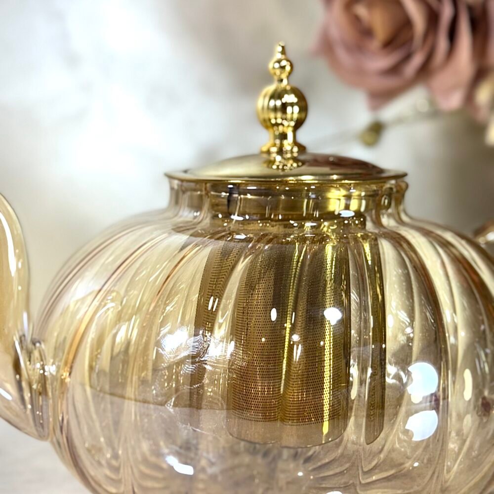 Théière Résistante à la Chaleur en Verre Ambre Clair avec Panier à Infusion – Élégance et Arômes Parfaits