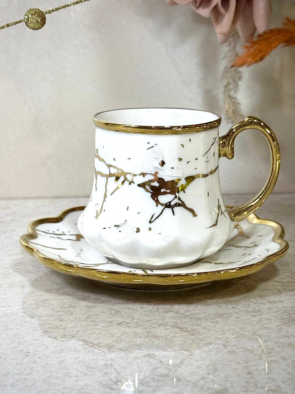 Ensemble de 6 Tasses à Café Blanches et Dorées – Chic Intemporel pour une Table Élégante