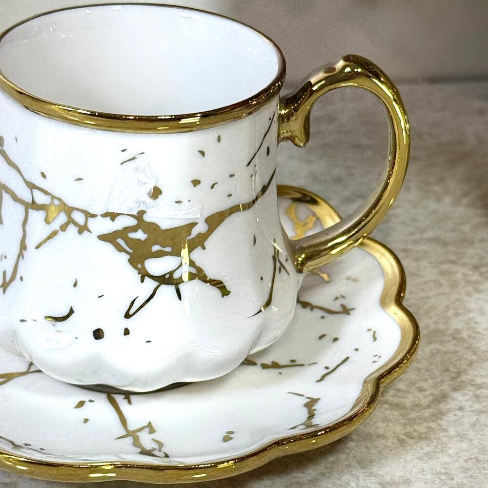 Ensemble de 6 Tasses à Café Blanches et Dorées – Chic Intemporel pour une Table Élégante