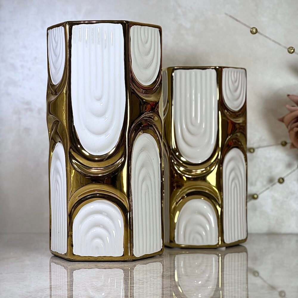 Ensemble de 2 Vases Blancs et Dorés Hexagonaux – Design Géométrique et Élégance Moderne
