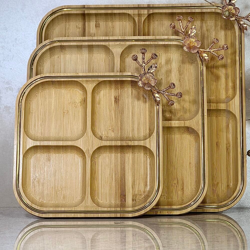 Ensemble de 3 Plateaux Bento Carrés en Bambou avec Décoration Dorée – Élégance Naturelle et Moderne