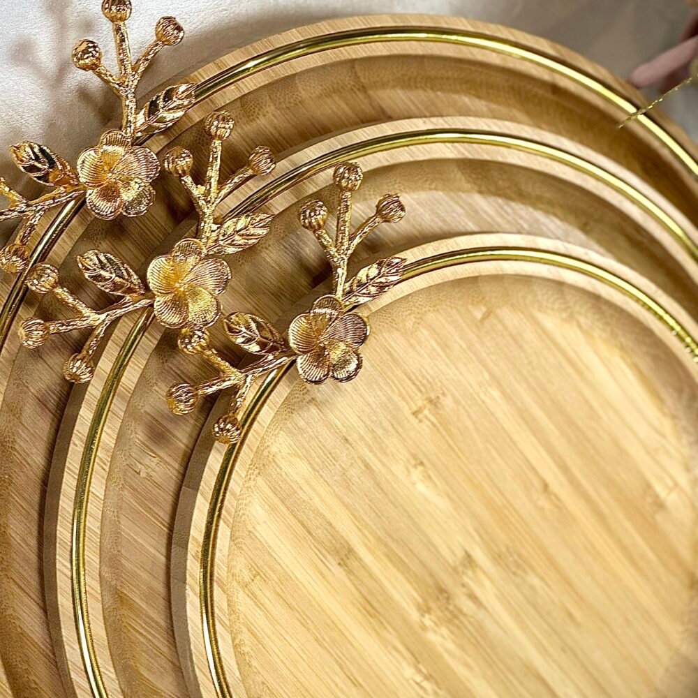 Ensemble de 3 Plateaux Ronds en Bambou avec Accents Dorés – Élégance Naturelle et Raffinée
