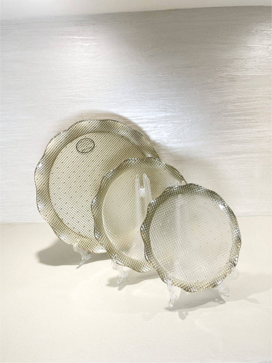 Ensemble de 3 Assiettes en Verre avec Accents Argentés