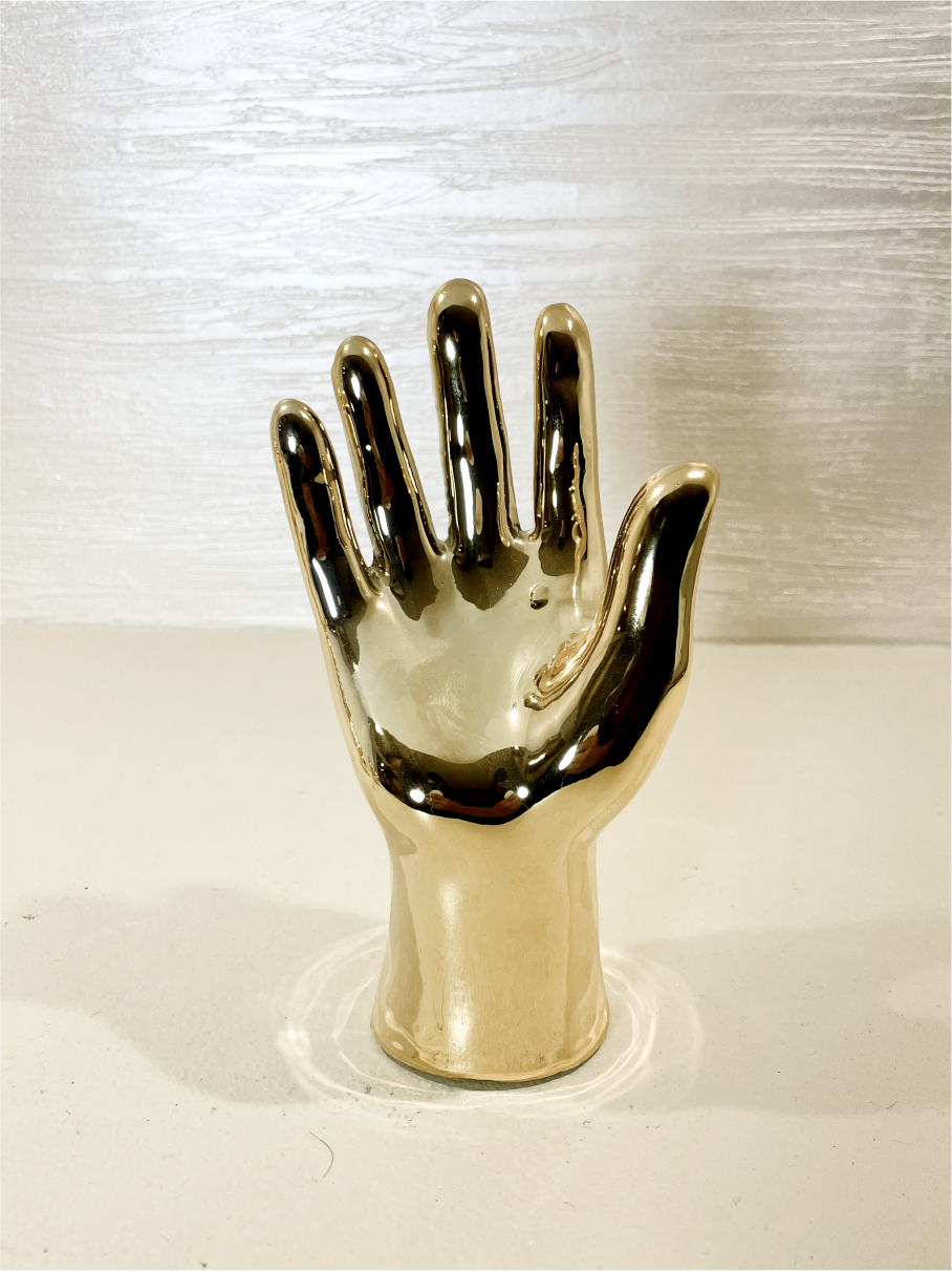 Décoration Main Dorée