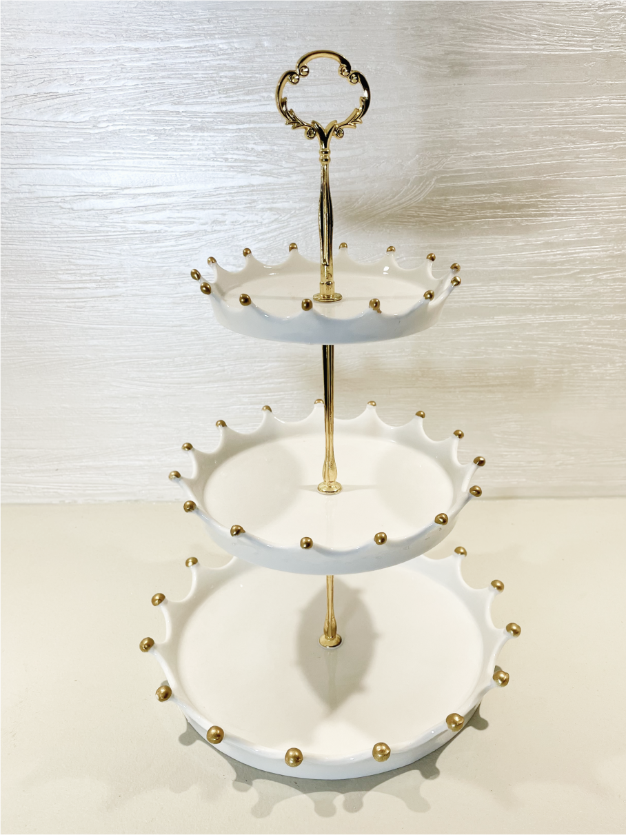 Présentoir à 3 Étages Blanc en Forme de Couronne avec Accents Dorés