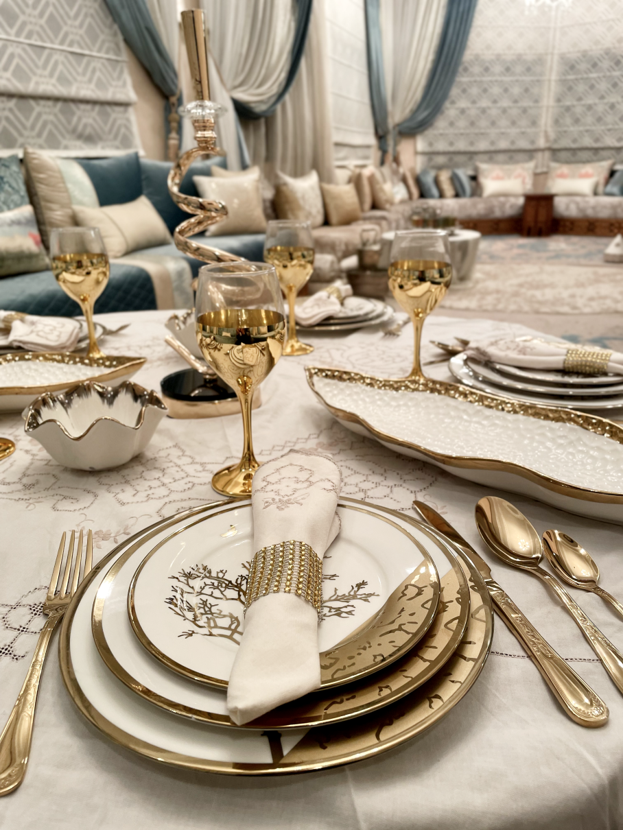 Ensemble de 36 Assiettes à Dîner Blanc et Or - Variation IV