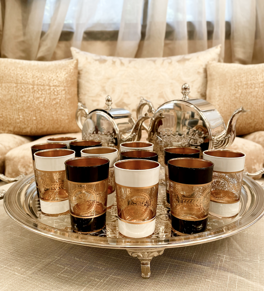 Ensemble de 12 Verres à Thé Marocains Noir & Blanc avec Décorations Dorées