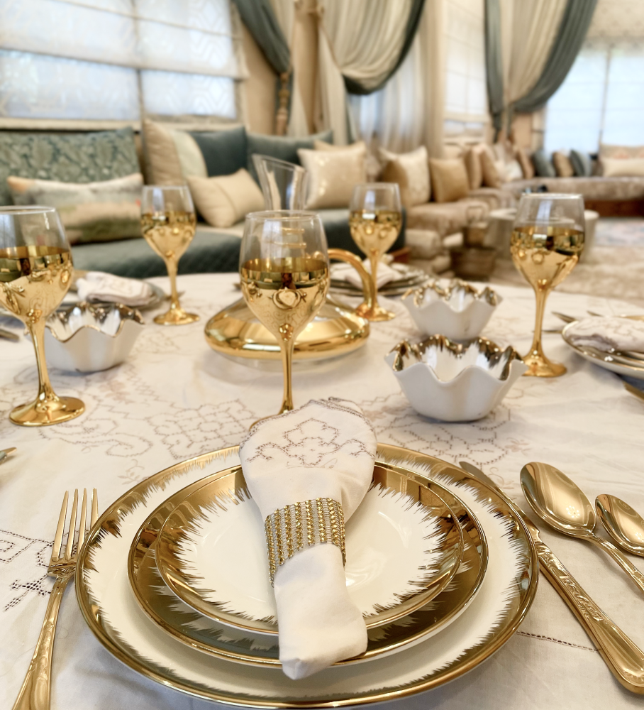 Ensemble de 36 Assiettes à Dîner Blanc et Or - Variation III