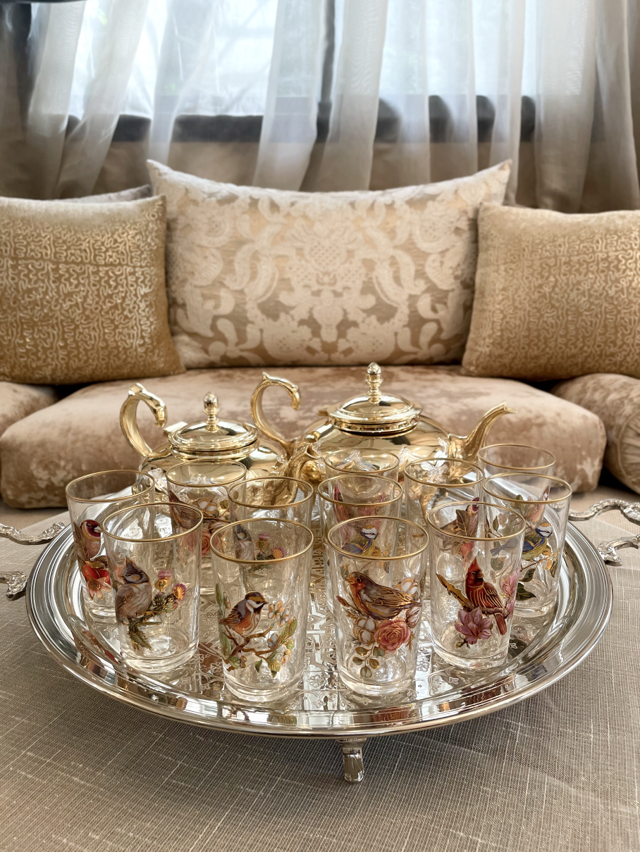 Ensemble de 12 Verres à Thé Marocains avec Illustrations Artistiques d'Oiseaux