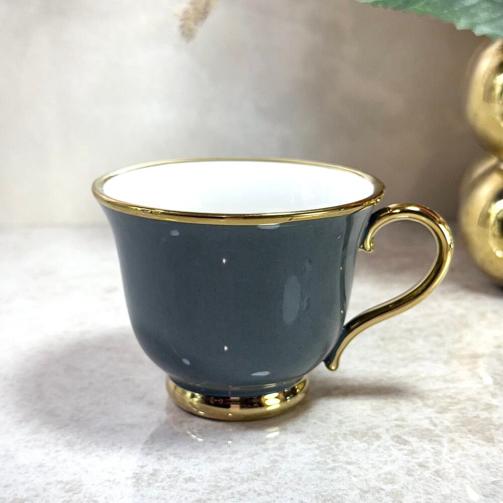 Ensemble Café Élégant Gris et Doré – 6 Tasses, Cafetière et Plateau Personnalisé