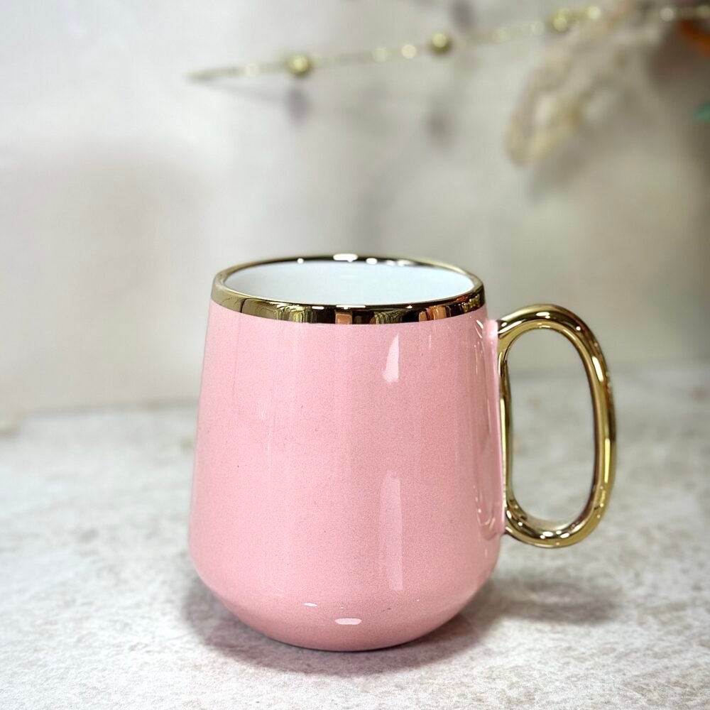 Ensemble Café Rose et Doré en Céramique – Plateau, 6 Tasses et Cafetière Élégante