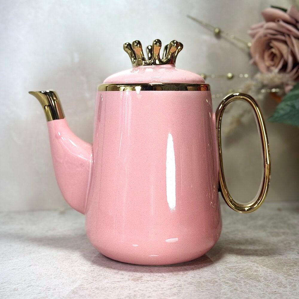 Ensemble Café Rose et Doré en Céramique – Plateau, 6 Tasses et Cafetière Élégante
