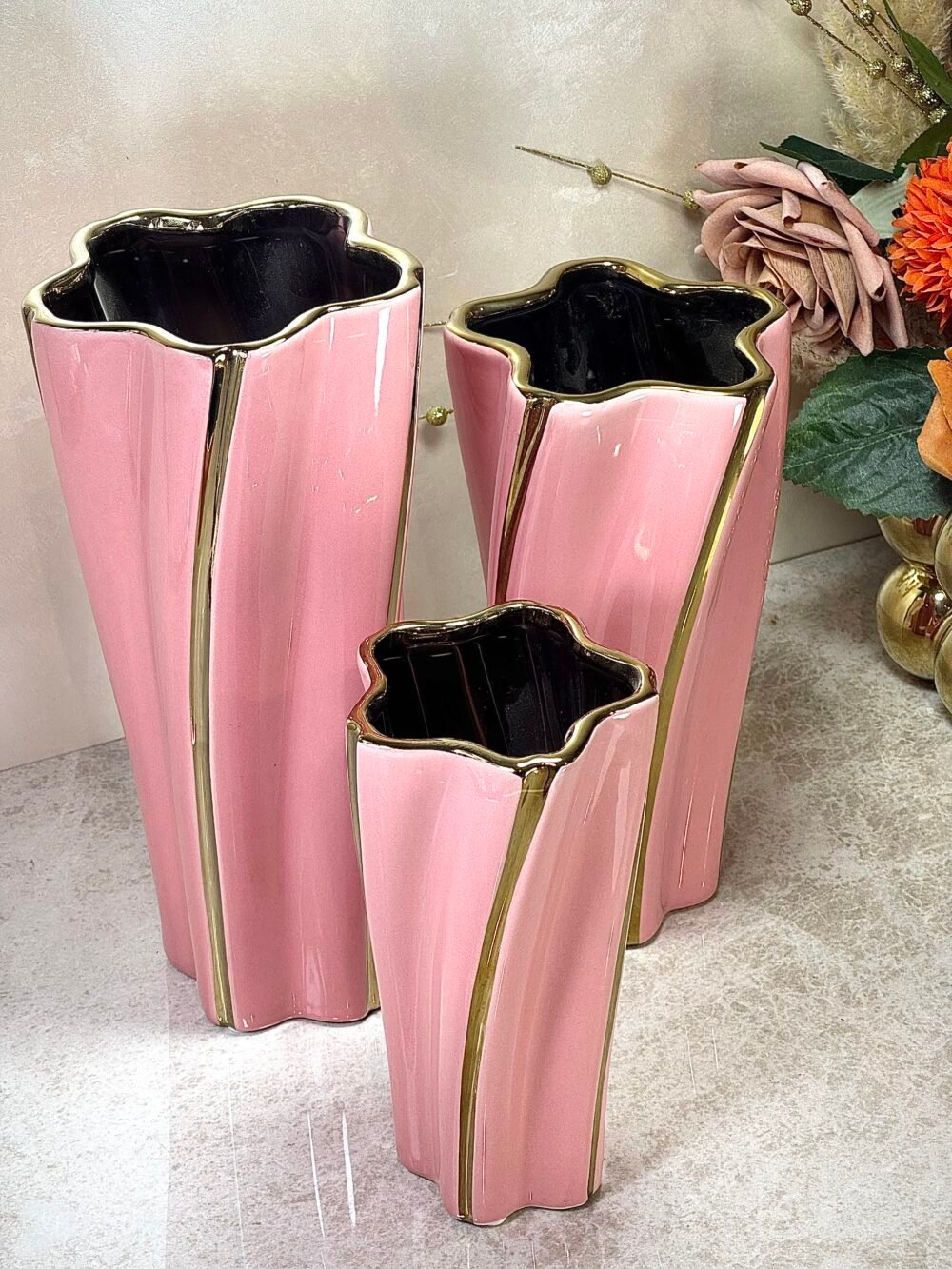 Ensemble de 3 Vases Étoile Rose avec Accents Dorés – Design Original et Élégant