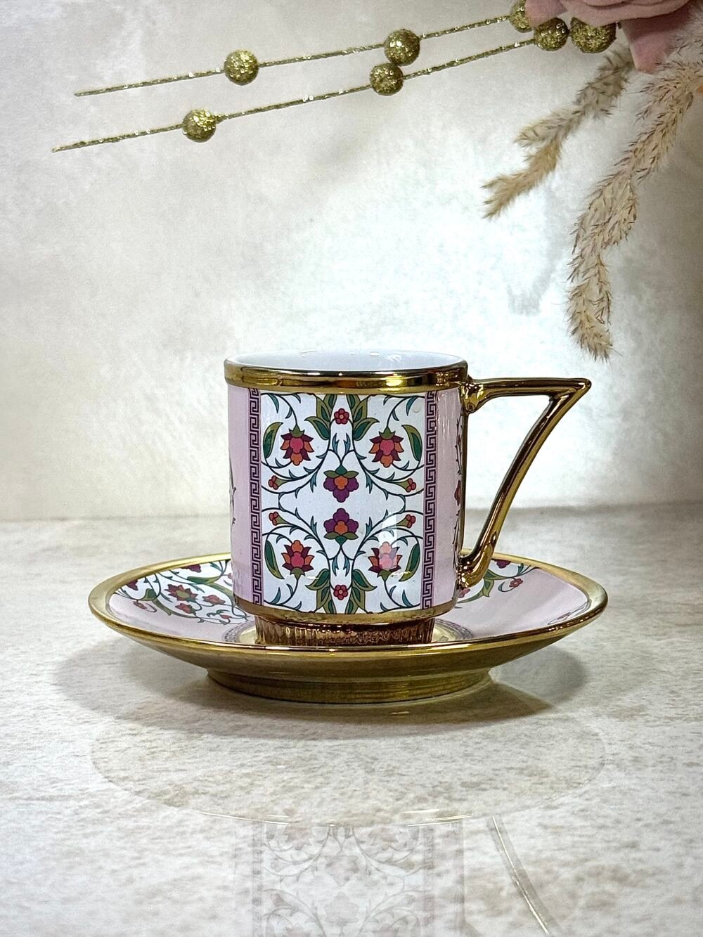 Ensemble de 6 Tasses et Sous-Tasses Antiques – Rose avec Motif Roses Rouges