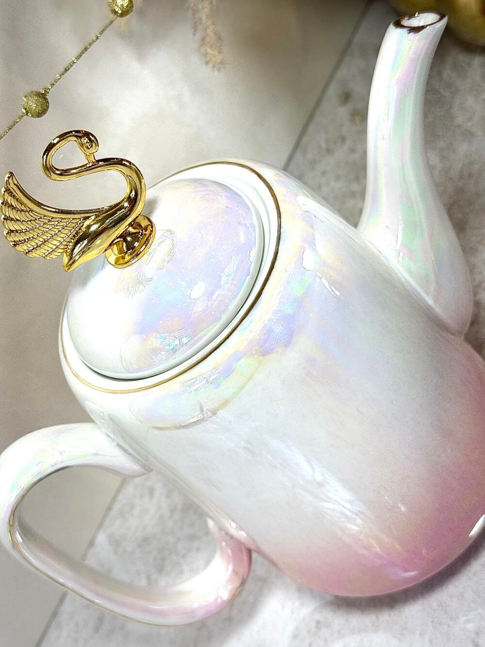 Ensemble Café Élégant Rose et Blanc avec Effet Nacré – 6 Tasses, Cafetière et Plateau Personnalisé