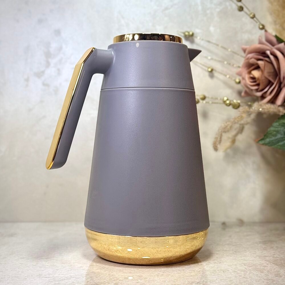 Thermos Gris Élégant avec Motifs Dorés – Design Simple et Raffiné
