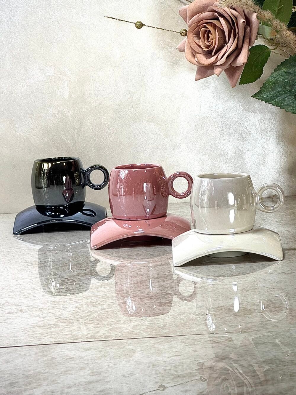 Ensemble de 6 Tasses à Café Effet Nacré en Rose, Blanc et Noir