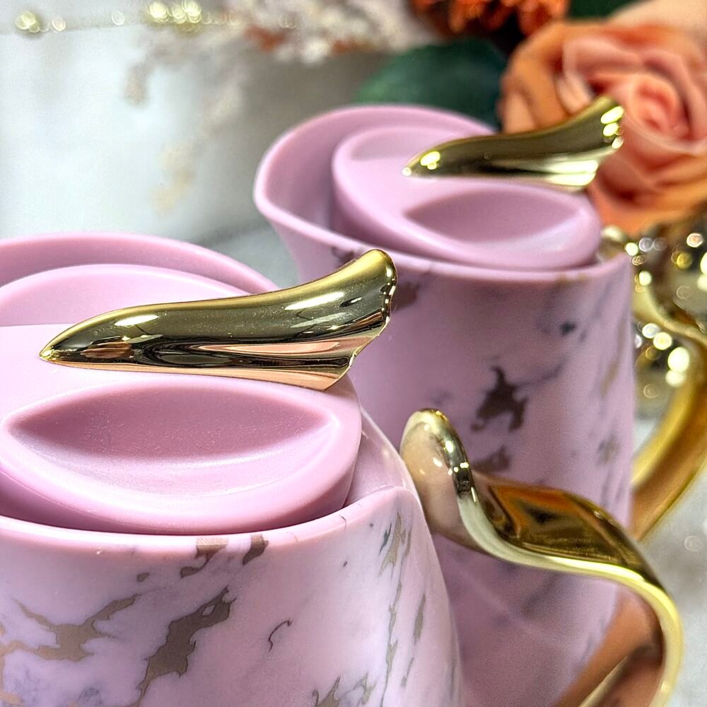 Ensemble de 2 Thermos Roses et Dorés à Motif Marbré