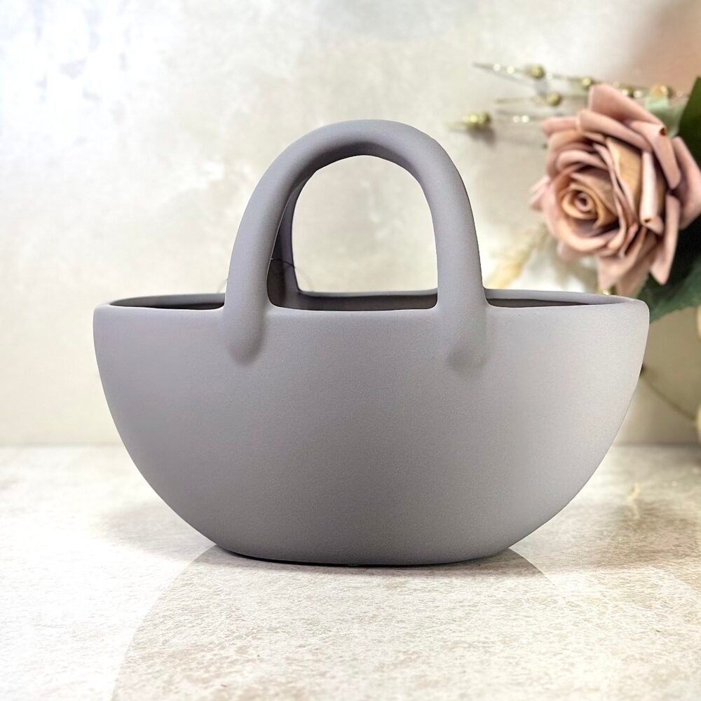 Vase Gris en Forme de Sac – Design Moderne et Élégant pour Décoration