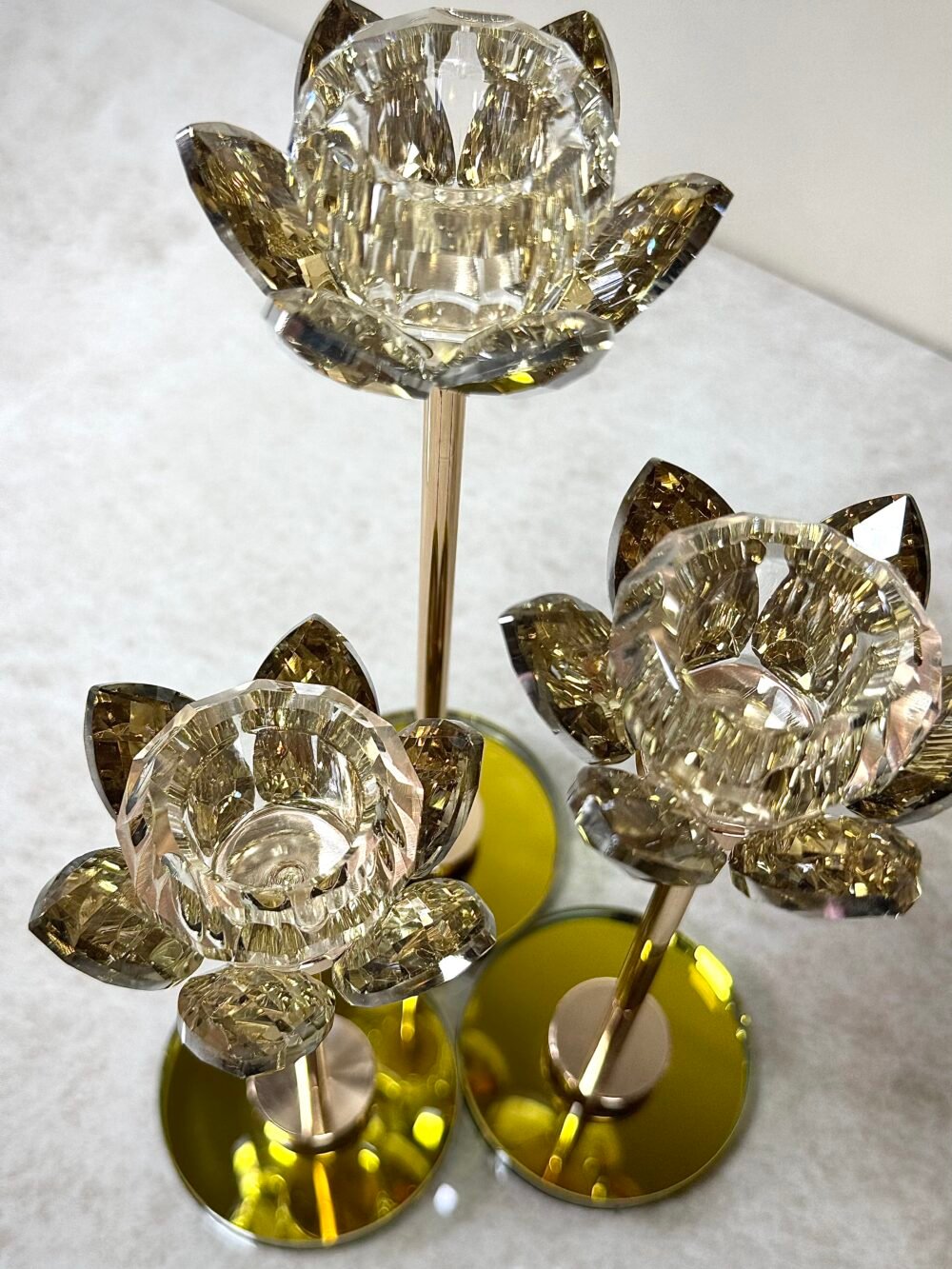 Ensemble de 3 Fleurs en Verre et Métal Bronze – Élégant et Fonctionnel