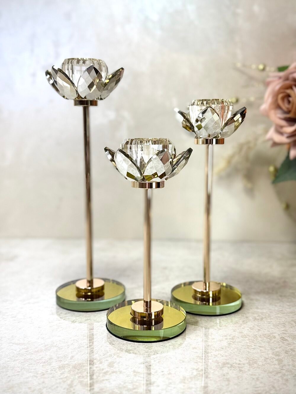 Ensemble de 3 Fleurs en Verre et Métal Bronze – Élégant et Fonctionnel