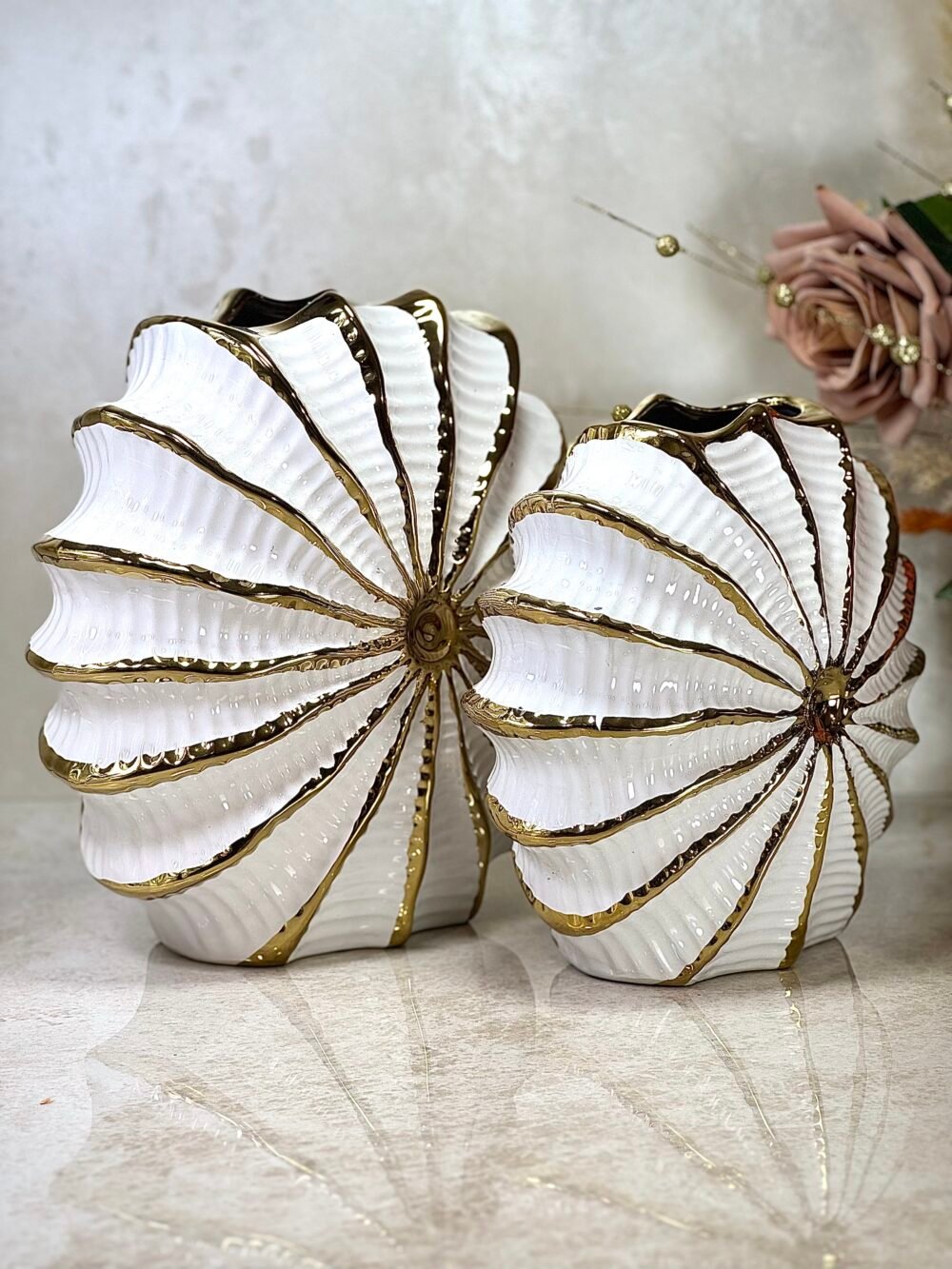 Ensemble de 2 Vases Ronds avec Motif Toile d’Araignée – Design Original