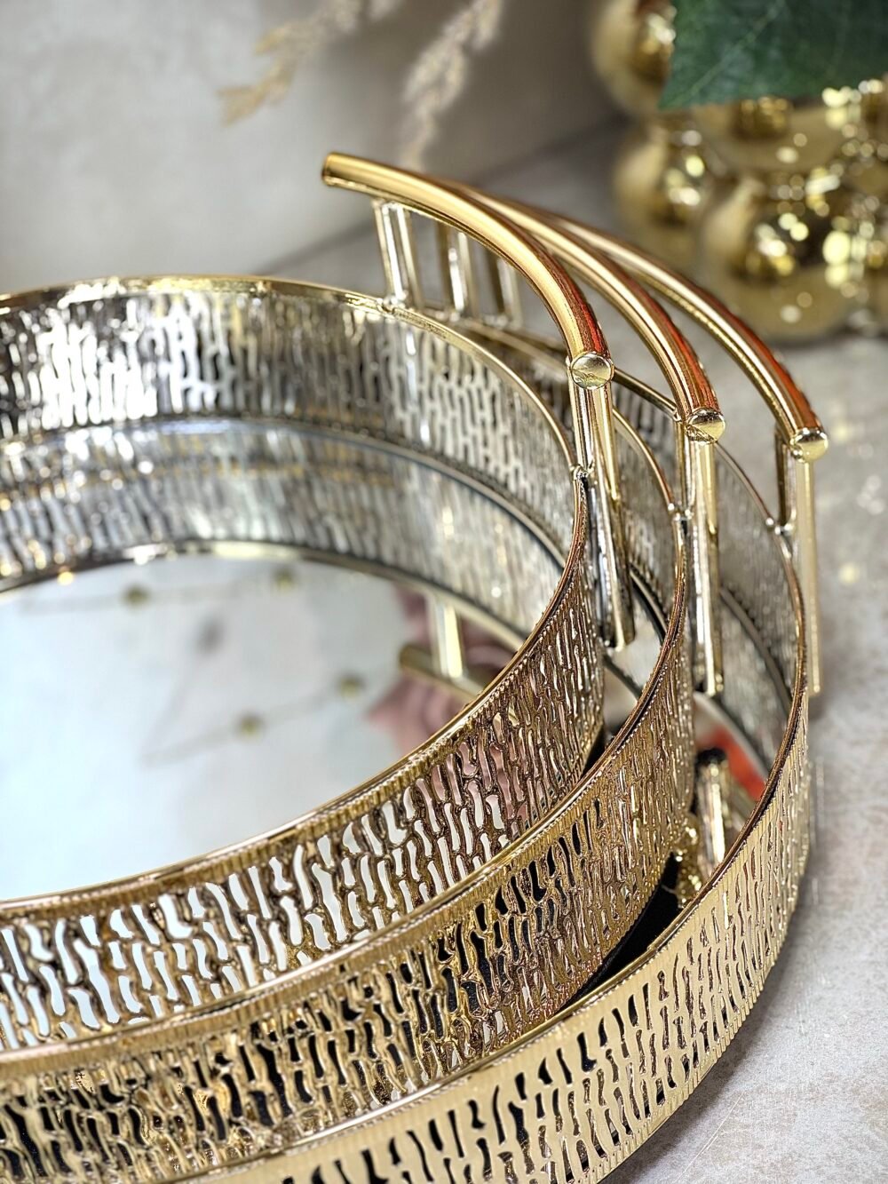 Ensemble de 3 Plateaux Miroirs Élégants avec Poignées – Structure Métal Doré