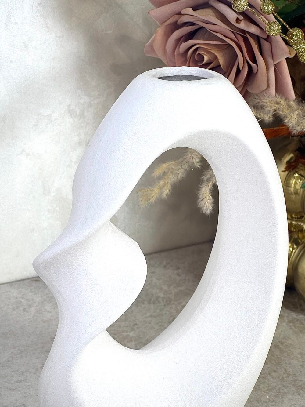 Vase Torsadé Abstrait Moderne et Élégant