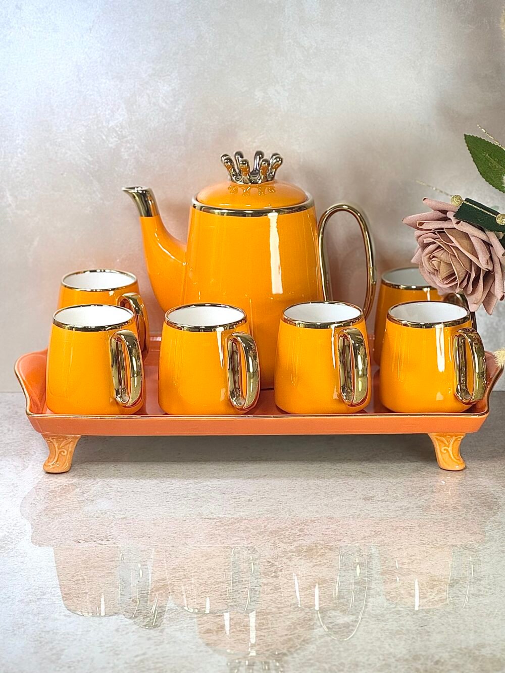Ensemble Céramique Orange avec Théière, Plateau et 6 Tasses – Accents Dorés, Élégance et Luxe pour Café ou Thé