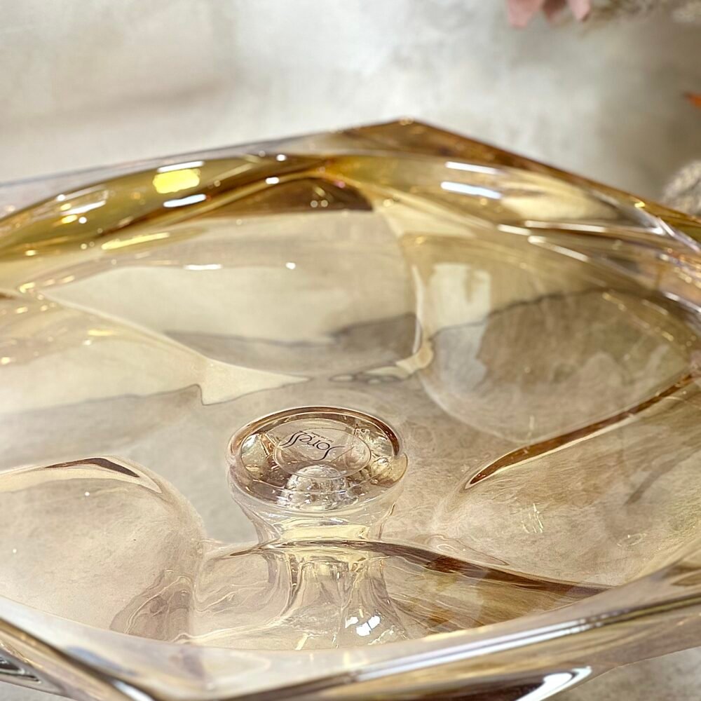 Présentoir à Gâteau Hexagonal en Verre Ambre Clair – Élégance Subtile et Présentation Raffinée