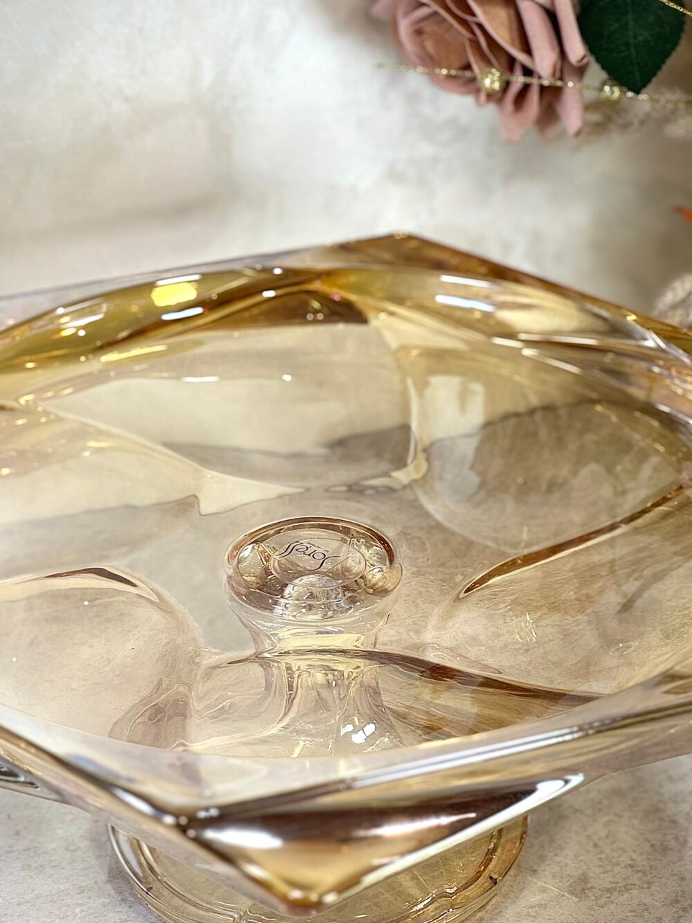 Présentoir à Gâteau Hexagonal en Verre Ambre Clair – Élégance Subtile et Présentation Raffinée