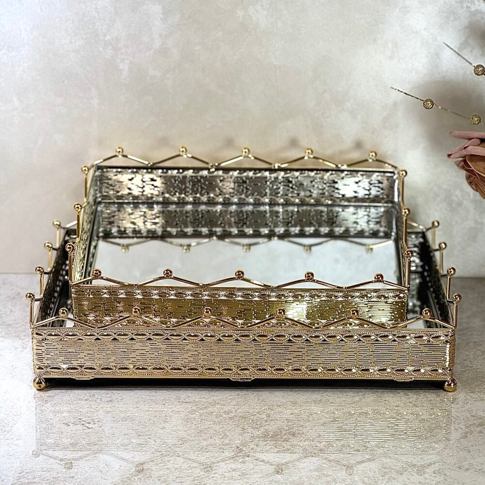 Ensemble de 2 Plateaux Rectangulaires en Miroir avec Décoration de Couronne Dorée – Élégance Royale et Moderne