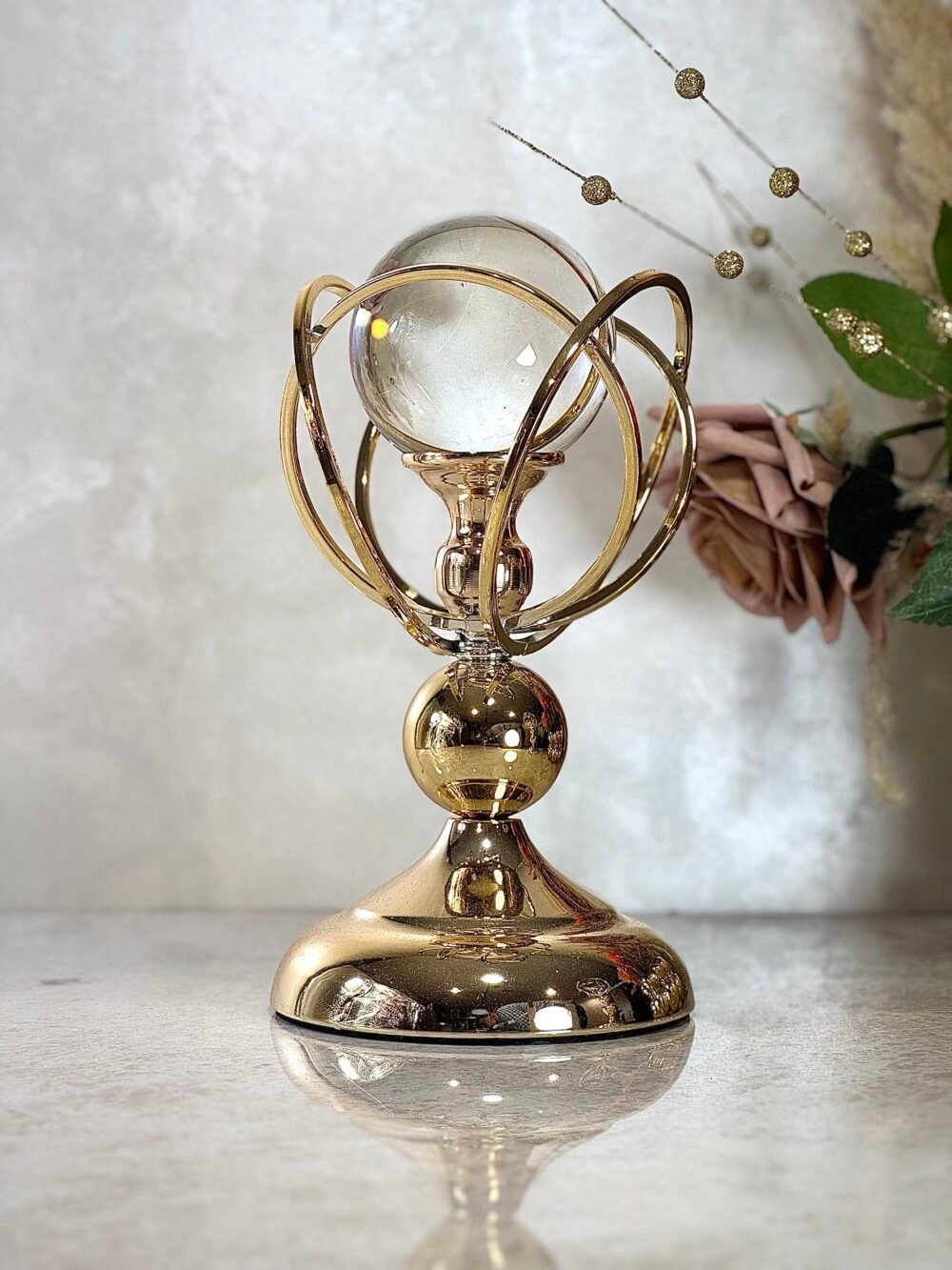 Torche Décorative Dorée avec Boule en Cristal – Élément Raffiné pour Intérieur Luxueux