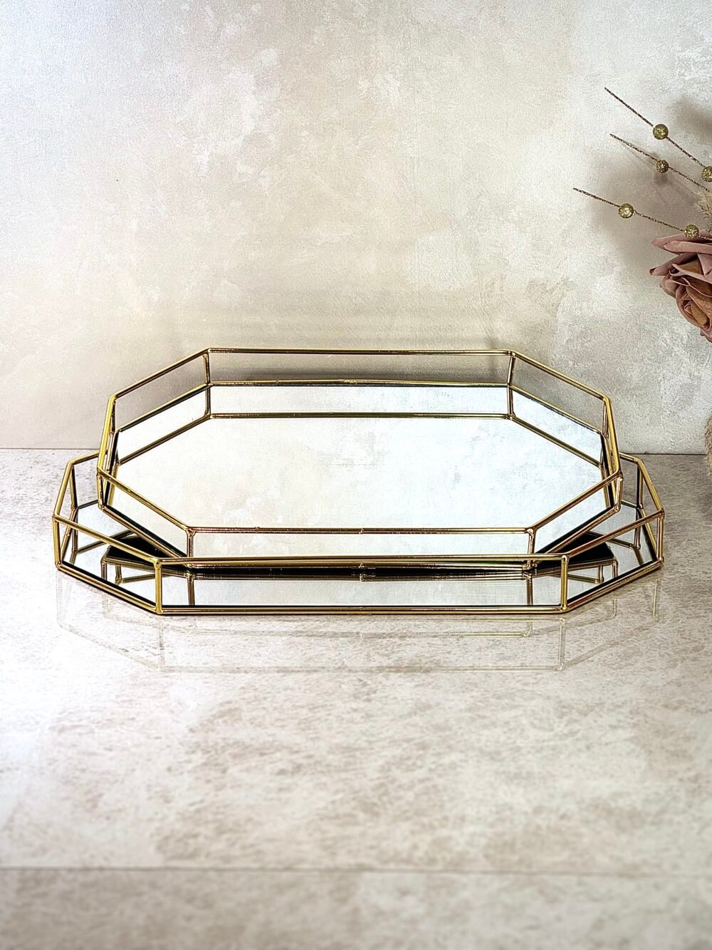 Ensemble de 2 Plateaux Miroirs Octagonaux Simples et Élégants en Métal Doré