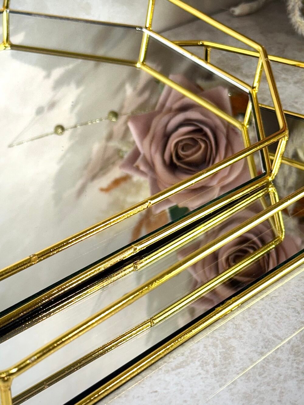 Ensemble de 2 Plateaux Miroirs Octagonaux Simples et Élégants en Métal Doré