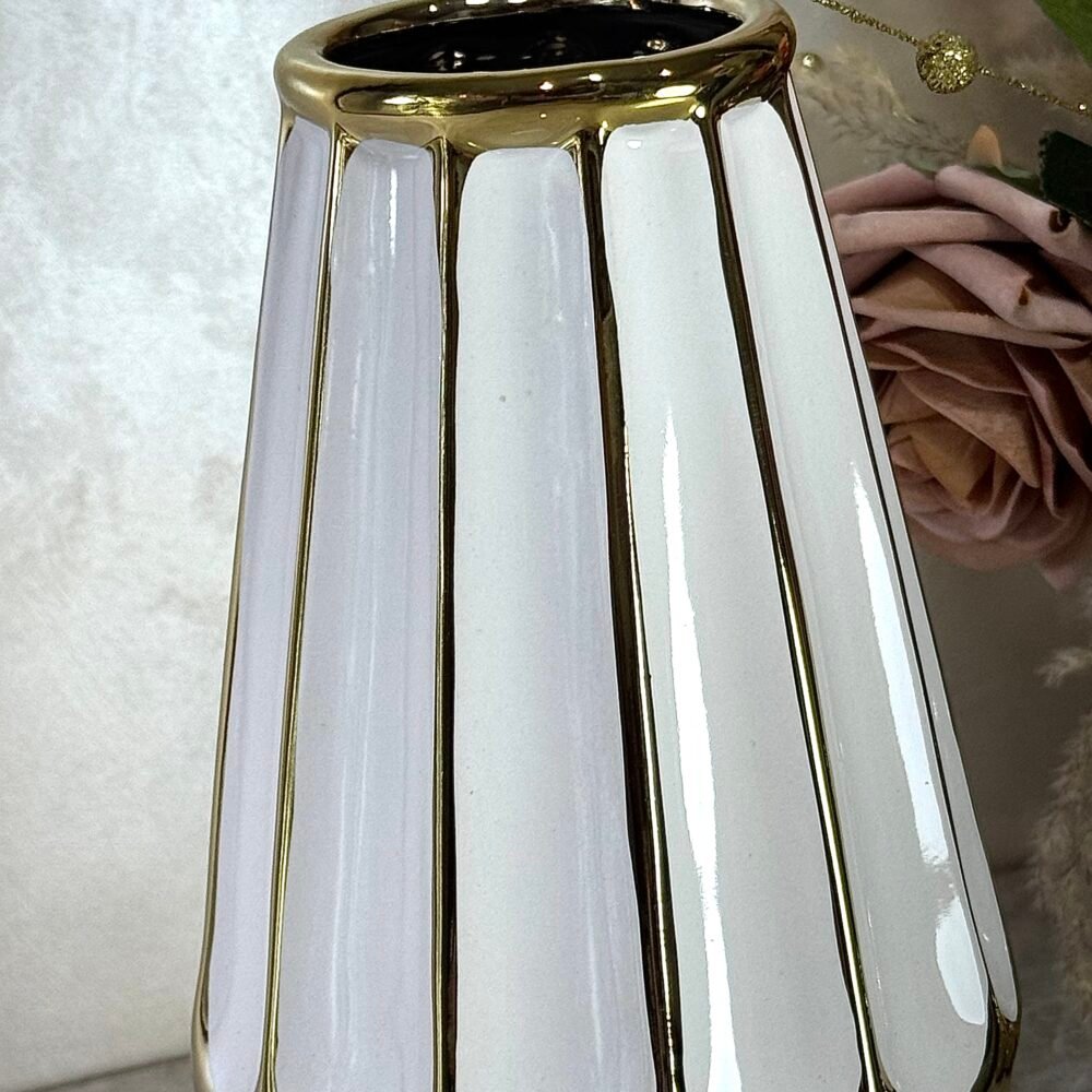 Ensemble de 2 Vases Cylindriques Blancs et Dorés – Élégance Moderne