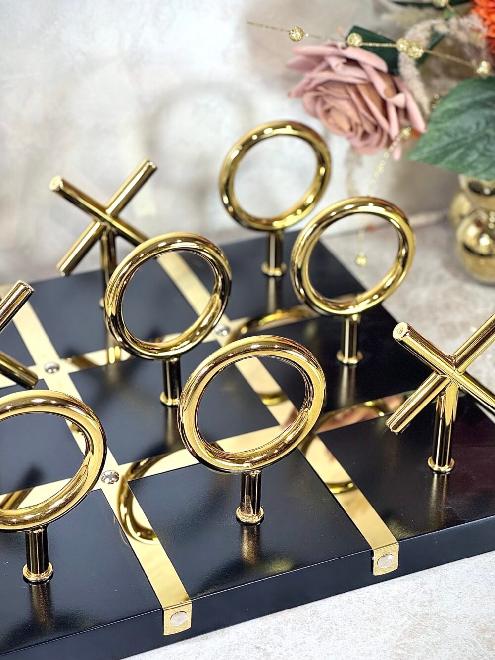 Jeu XO Noir et Doré Élégant – Décoration de Bureau Moderne et Ludique
