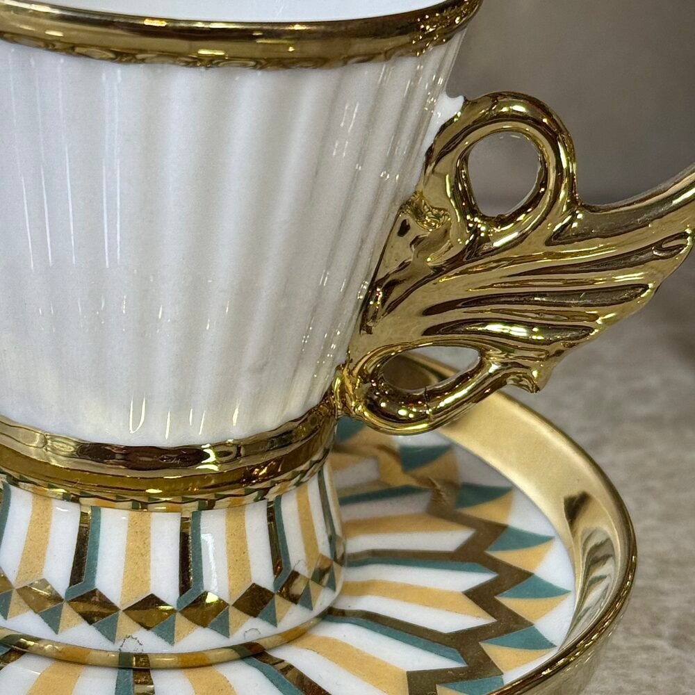 Ensemble de 6 Tasses à Café Cygne avec Sous-Tasses – Blanc et Doré, Motifs Verts et Orange Élégants