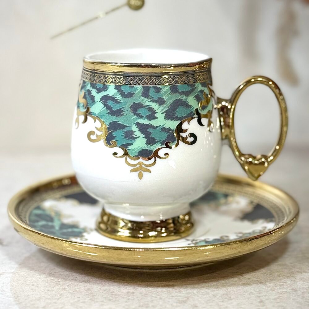 Ensemble de 6 Tasses à Café avec Sous-Tasses – Blanc et Doré, Motif Panthère Vert et Gris