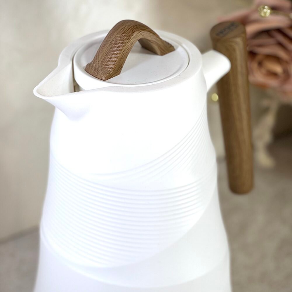 Thermos Élégant Blanc avec Détails en Bois